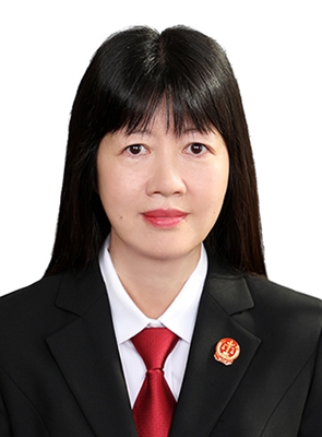 王剑玲-三级高级法官.jpg