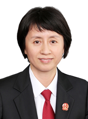 李玲-三级高级法官.jpg