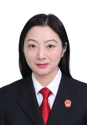 王稚群-四级高级法官.jpg